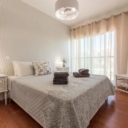 Apartamento Edificio Foz Palace Da Rocha 2 Bedroom Portimão