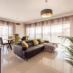 Edificio Foz Palace Da Rocha 2 Bedroom 아파트 *